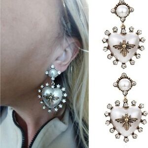 🆕 Heart shaped pearl & bee diamond earrings, for pierced ears 🤍  🐝🤍🐝